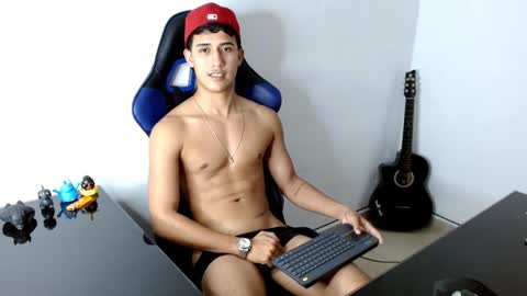 Snapshot of juan_da01 chatting on December 3, 2024, 12:57 am JuanDa online show from December 3, 2024, 12:57 am