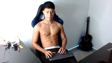 Snapshot of juan_da01 chatting on January 27, 2025, 3:37 am JuanDa online show from January 27, 2025, 3:37 am