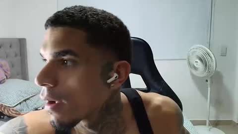 Snapshot of juan_gomez_1 chatting on January 7, 2026, 1:30 am juan_gomez_1 online show from January 7, 2026, 1:30 am