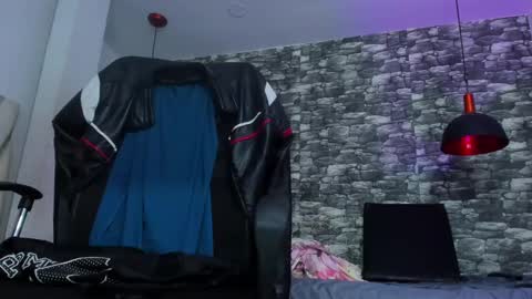 Snapshot of juan_jsmith chatting on February 21, 2025, 3:32 pm juan_jsmith online show from February 21, 2025, 3:32 pm