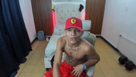 Snapshot of juan_mhata chatting on May 5, 2026, 1:35 am Juan Mhata online show from May 5, 2026, 1:35 am