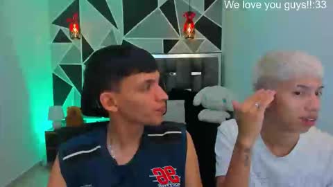 Snapshot of juan_nd_steven chatting on June 11, 2026, 2:11 am JuanSteven online show from June 11, 2026, 2:11 am