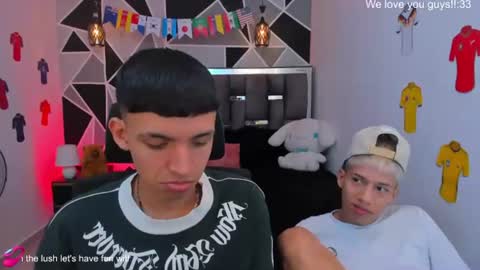 JuanSteven online show from June 17, 2026, 9:05 pm