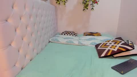 juana_naranjo online show from June 14, 2026, 3:14 pm