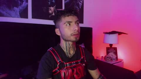 juancamilo66_ online show from October 2, 2025, 2:40 am