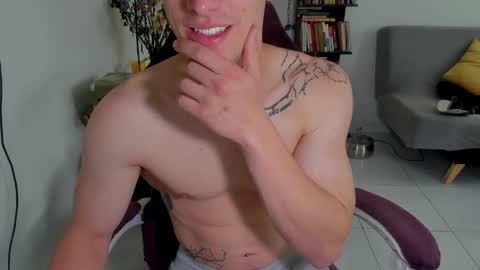 Snapshot of juanisimo_ chatting on May 24, 2026, 3:39 pm JUANISIMO online show from May 24, 2026, 3:39 pm