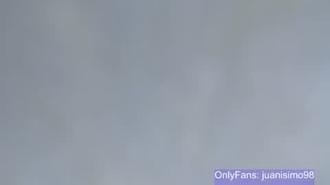 Snapshot of juanisimo_ chatting on June 12, 2026, 12:42 am JUANISIMO online show from June 12, 2026, 12:42 am