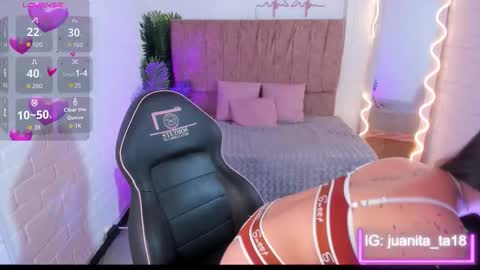 Snapshot of juanita_tay chatting on September 17, 2025, 11:34 am JUANITA online show from September 17, 2025, 11:34 am