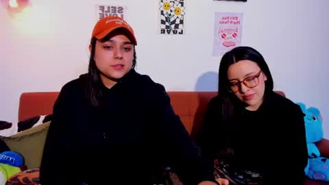 juanitaaa_ online show from June 22, 2026, 4:09 am