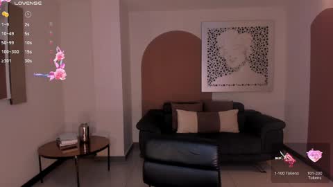 Snapshot of juanitaclay chatting on December 21, 2024, 5:18 pm Juanita Clay online show from December 21, 2024, 5:18 pm