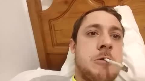 Snapshot of juanmapapiirico chatting on December 9, 2024, 2:13 am JuanmaSEX online show from December 9, 2024, 2:13 am