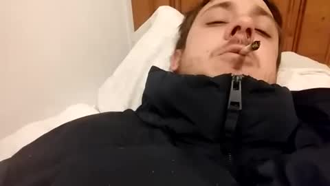 Snapshot of juanmapapiirico chatting on December 18, 2024, 11:40 pm JuanmaSEX online show from December 18, 2024, 11:40 pm