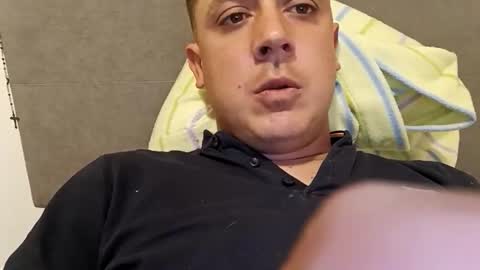 Snapshot of juanmapapiirico chatting on April 2, 2026, 2:31 am JuanmaSEX online show from April 2, 2026, 2:31 am