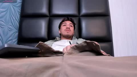 JUAN  online show from February 6, 2026, 1:58 pm