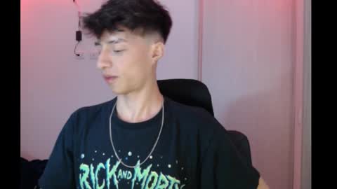 Snapshot of juanmres chatting on November 20, 2025, 4:01 am juanmres online show from November 20, 2025, 4:01 am