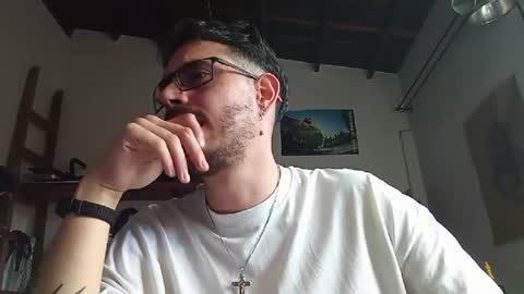 juanpaisa666 online show from July 28, 2026, 8:52 pm