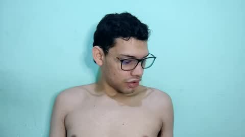 juansuarez204 online show from March 3, 2025, 11:35 pm