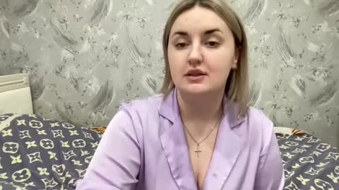 Snapshot of judevalenti chatting on November 25, 2025, 5:24 pm JudeValenti online show from November 25, 2025, 5:24 pm