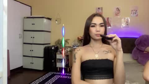 EloiseMoree online show from January 6, 2025, 7:20 am