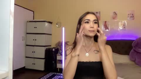 EloiseMoree online show from January 6, 2025, 10:24 am