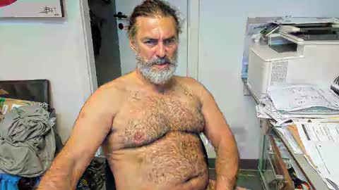 Snapshot of juergenkru chatting on September 12, 2025, 2:17 pm Giovanni50pro online show from September 12, 2025, 2:17 pm