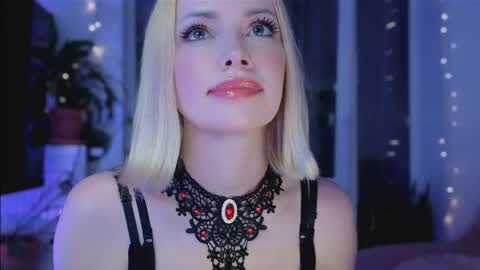 Goddess Julia online show from June 3, 2026, 8:03 pm