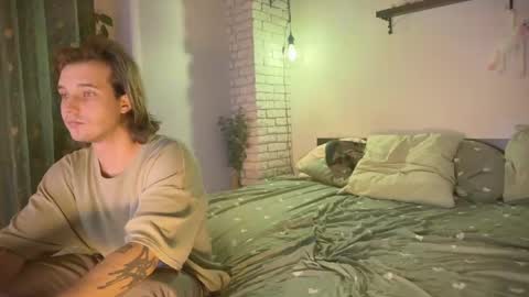 juiceboyyy online show from December 17, 2024, 3:49 pm