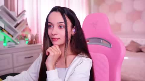 Snapshot of juicy___angel chatting on June 24, 2026, 12:15 pm Angelina online show from June 24, 2026, 12:15 pm