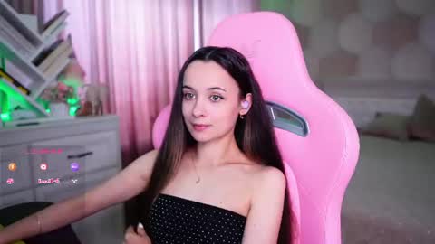 Snapshot of juicy___angel chatting on June 28, 2026, 12:44 pm Angelina online show from June 28, 2026, 12:44 pm