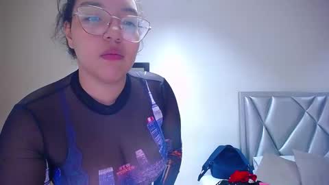 Snapshot of juicy_bignipples18 chatting on December 11, 2024, 3:13 am juicy_bignipples18 online show from December 11, 2024, 3:13 am