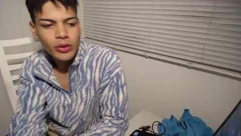 Snapshot of juicy_boy22 chatting on January 22, 2025, 2:59 am Miguel online show from January 22, 2025, 2:59 am