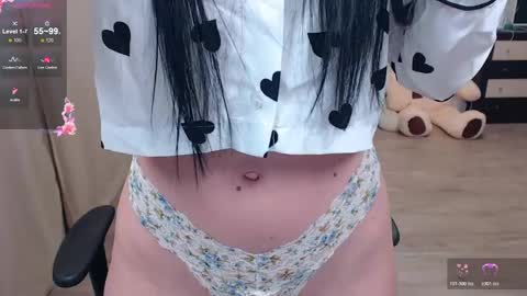 juicy_jesss online show from May 25, 2026, 7:53 pm