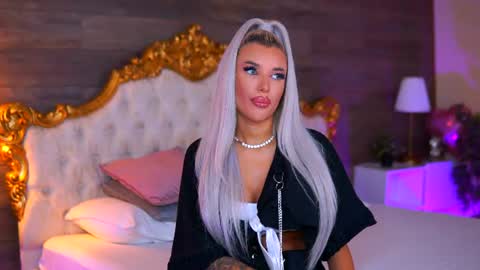 Jessye online show from June 14, 2026, 7:49 pm