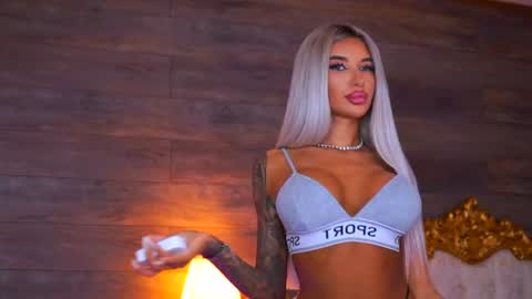 Snapshot of juicy_jessye chatting on June 21, 2026, 8:33 pm Jessye online show from June 21, 2026, 8:33 pm