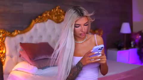 Snapshot of juicy_jessye chatting on June 30, 2026, 7:59 pm Jessye online show from June 30, 2026, 7:59 pm