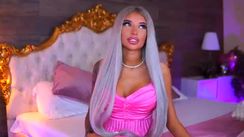Snapshot of juicy_jessye chatting on July 13, 2026, 9:28 pm Jessye online show from July 13, 2026, 9:28 pm