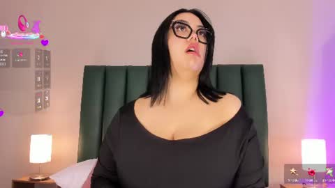 Snapshot of juicy_led_ chatting on June 22, 2026, 11:18 am Juicy online show from June 22, 2026, 11:18 am