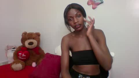 juicy_lil_cutie online show from April 26, 2026, 4:43 am