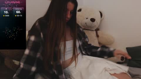 Snapshot of juicy_mystery chatting on December 3, 2024, 3:44 pm laura online show from December 3, 2024, 3:44 pm