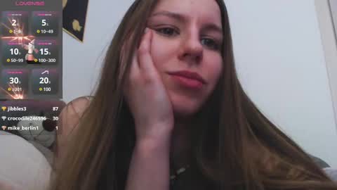 Snapshot of juicy_mystery chatting on February 9, 2025, 6:05 pm laura online show from February 9, 2025, 6:05 pm