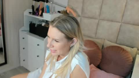 Tatjana online show from April 26, 2026, 8:34 am