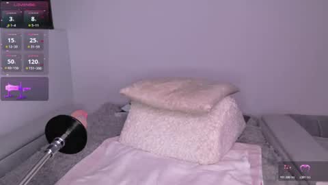 Snapshot of juicy_sky chatting on July 20, 2026, 6:17 am Your Paradise online show from July 20, 2026, 6:17 am