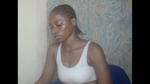 juicypiexx online show from February 24, 2025, 8:25 pm