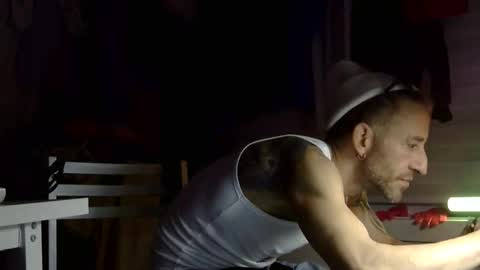 juicystraw online show from October 11, 2025, 7:40 am