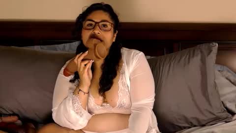Juicy Teacher online show from May 1, 2026, 12:37 am