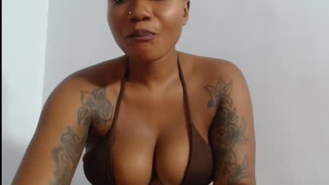 juicyxpink online show from June 18, 2026, 11:58 am