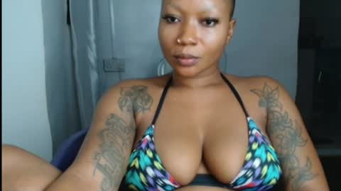 juicyxpink online show from June 28, 2026, 10:38 pm