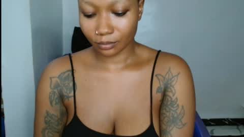 juicyxpink online show from July 13, 2026, 11:24 am