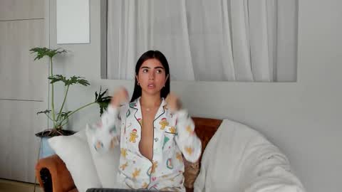 Snapshot of juieth_gv chatting on December 5, 2025, 3:09 pm Andry but call me yulieth online show from December 5, 2025, 3:09 pm