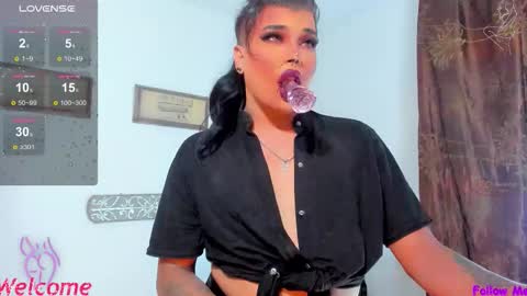 Jujubee online show from November 29, 2025, 1:03 pm